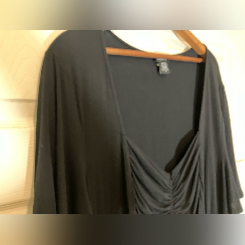 Torrid black dress, asymmetrical, excellent condition, size extra large - Picture 3 of 3